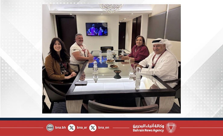 رئيس الإتحاد البحريني لكرة الطاولة تلتقي رئيس الإتحاد المجري في الدوحة